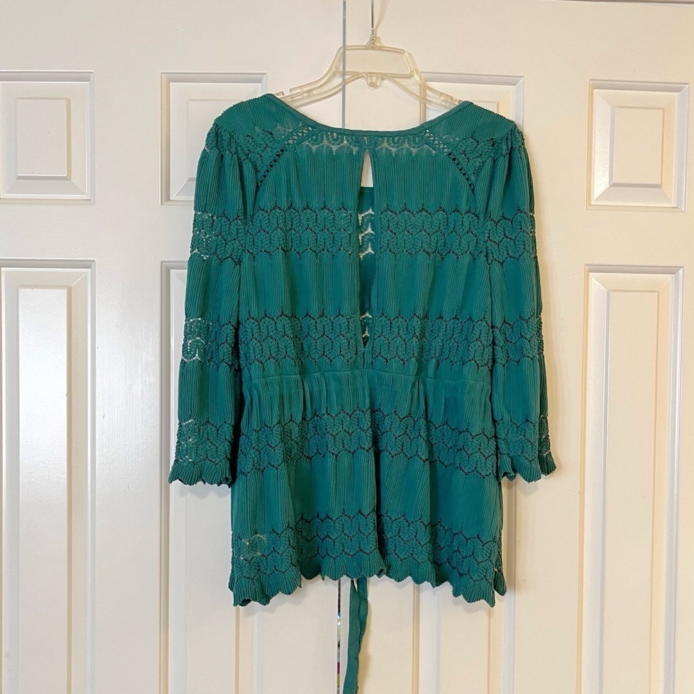 Free People Fire Island Open Knit top. Green, 3/4 sleeve, waist tie, lace. Large - Picture 3 of 15